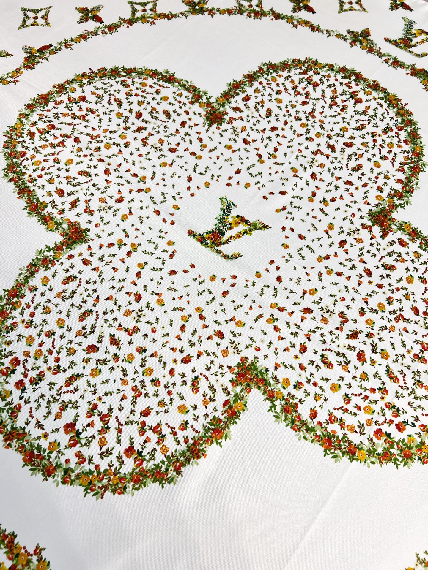 LV Double Sided Scarf 90 White Yellow Mulberry Silk 168827