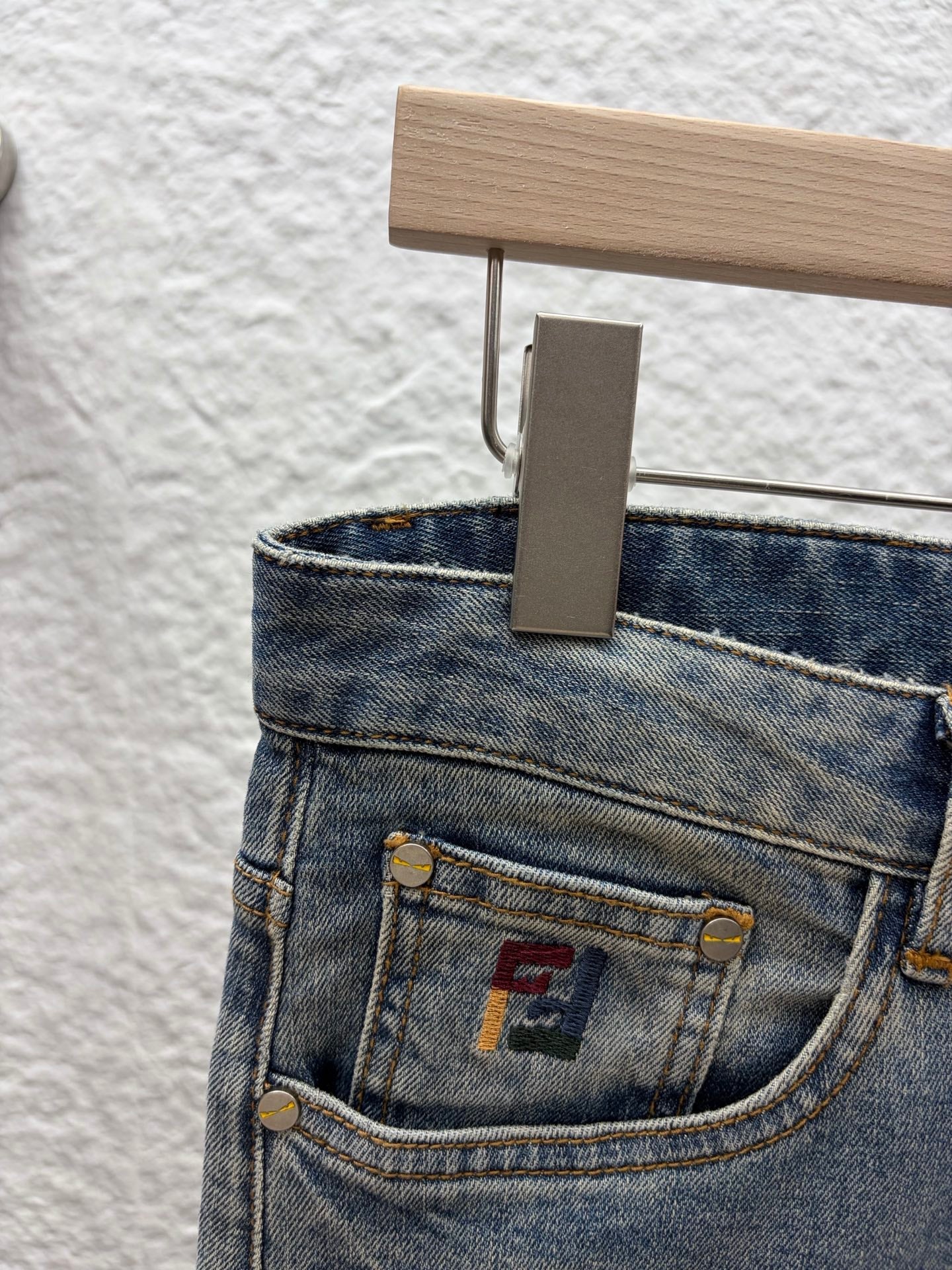 Fendi 2026 Men's Jeans Washed Blue Brown Logo Denim 738154