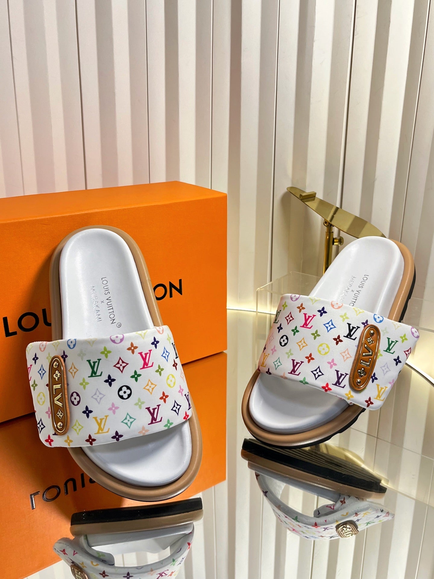 LV 26s Slippers White Multicolor Fabric Sheepskin 616355