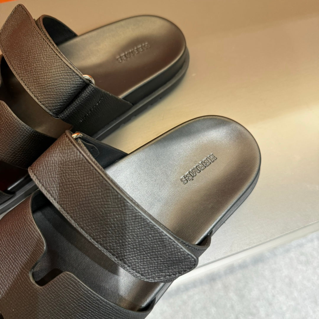 HM CHYPRE SANDAL BLACK EPSOM CALFSKIN