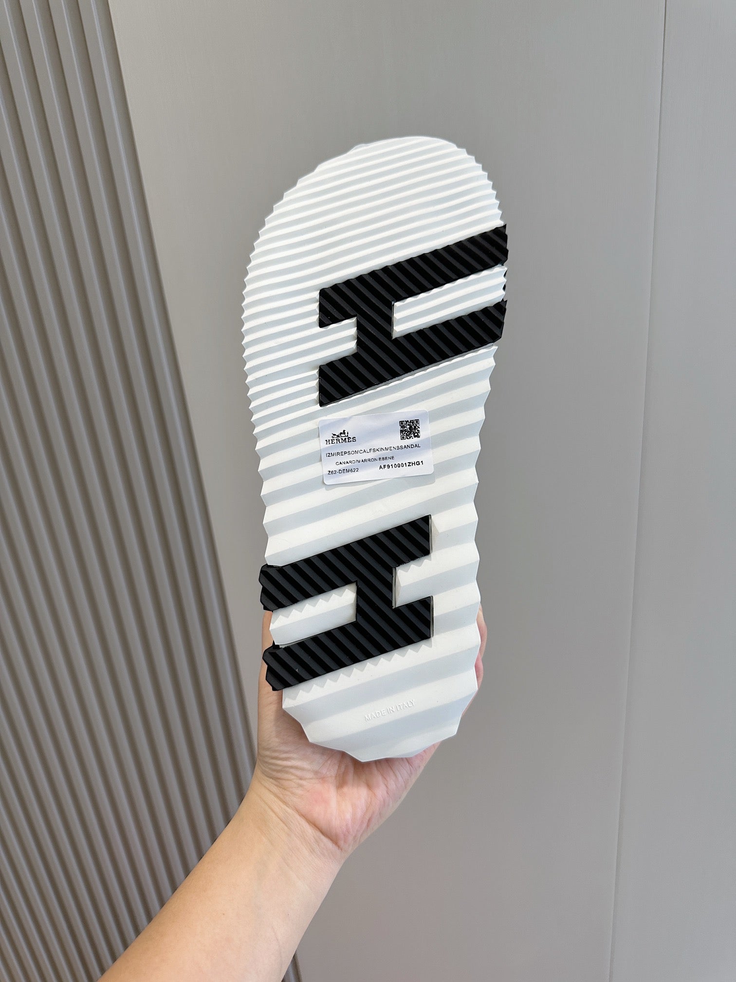 HM SLIPPERS BLACK MONOGRAM CANVAS