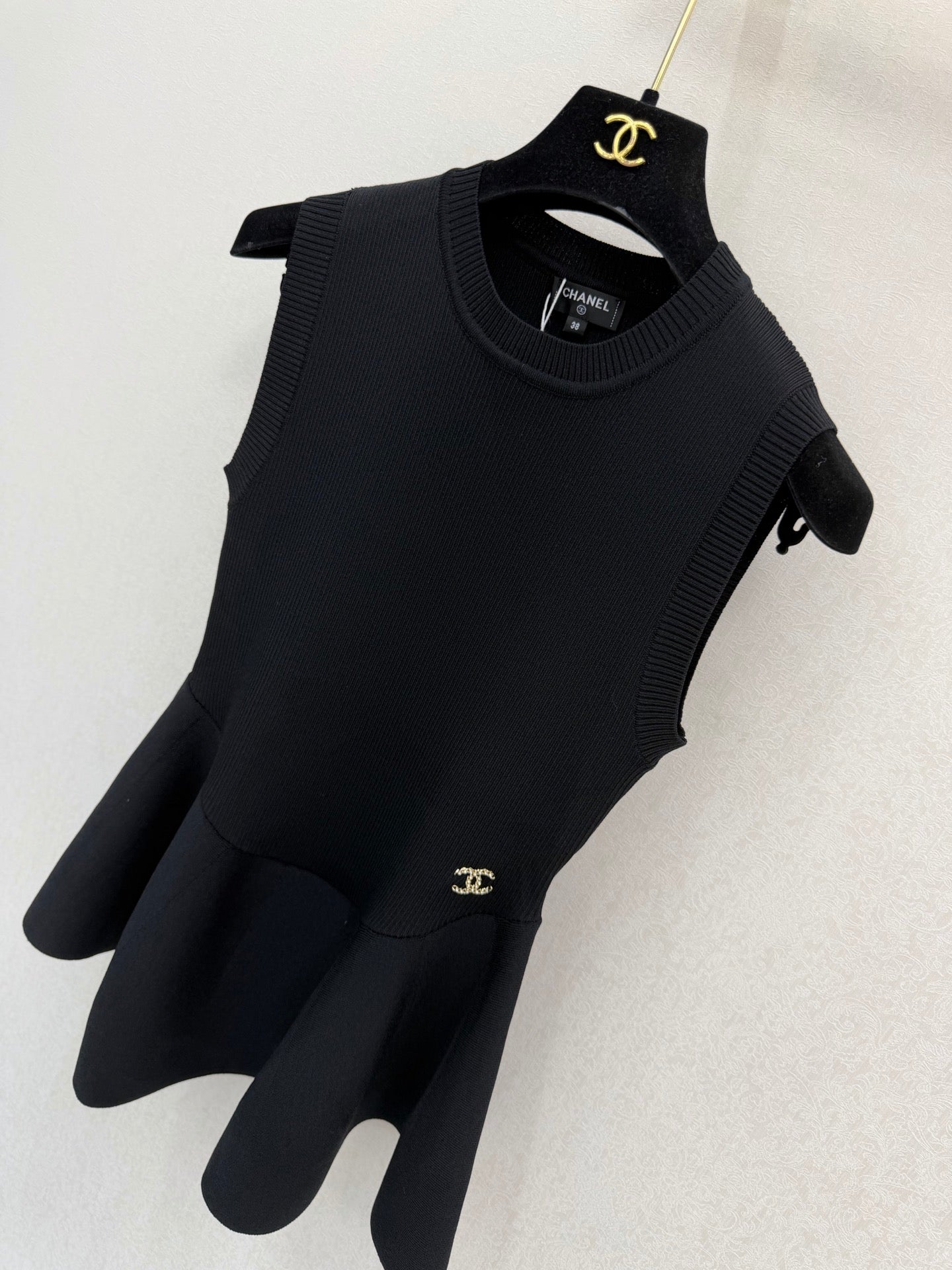 Chanel 2026 Vest Shirt Black Wool 397357
