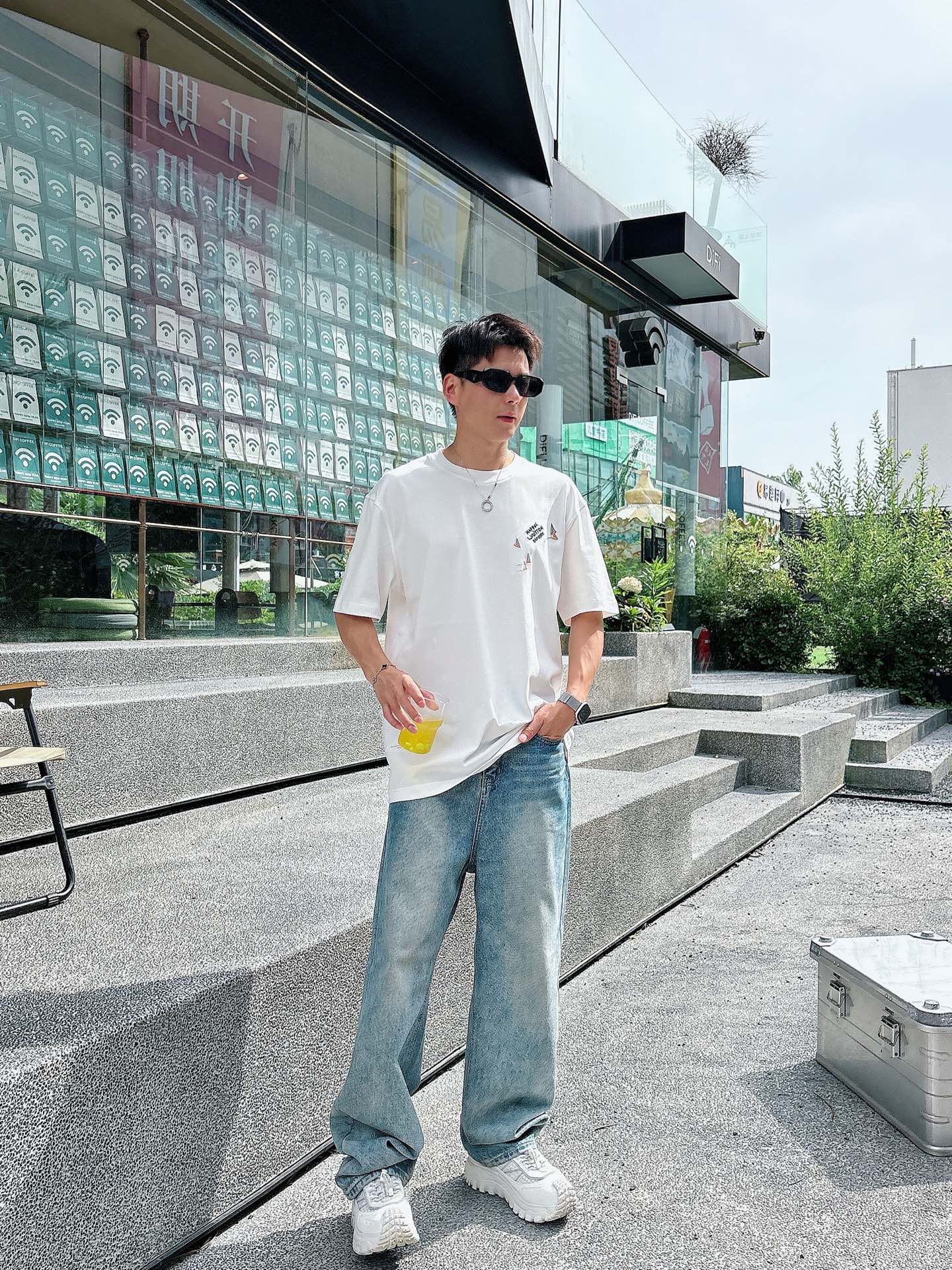 LV 26A Short-Sleeve Crew Neck T-Shirt Cotton 406010