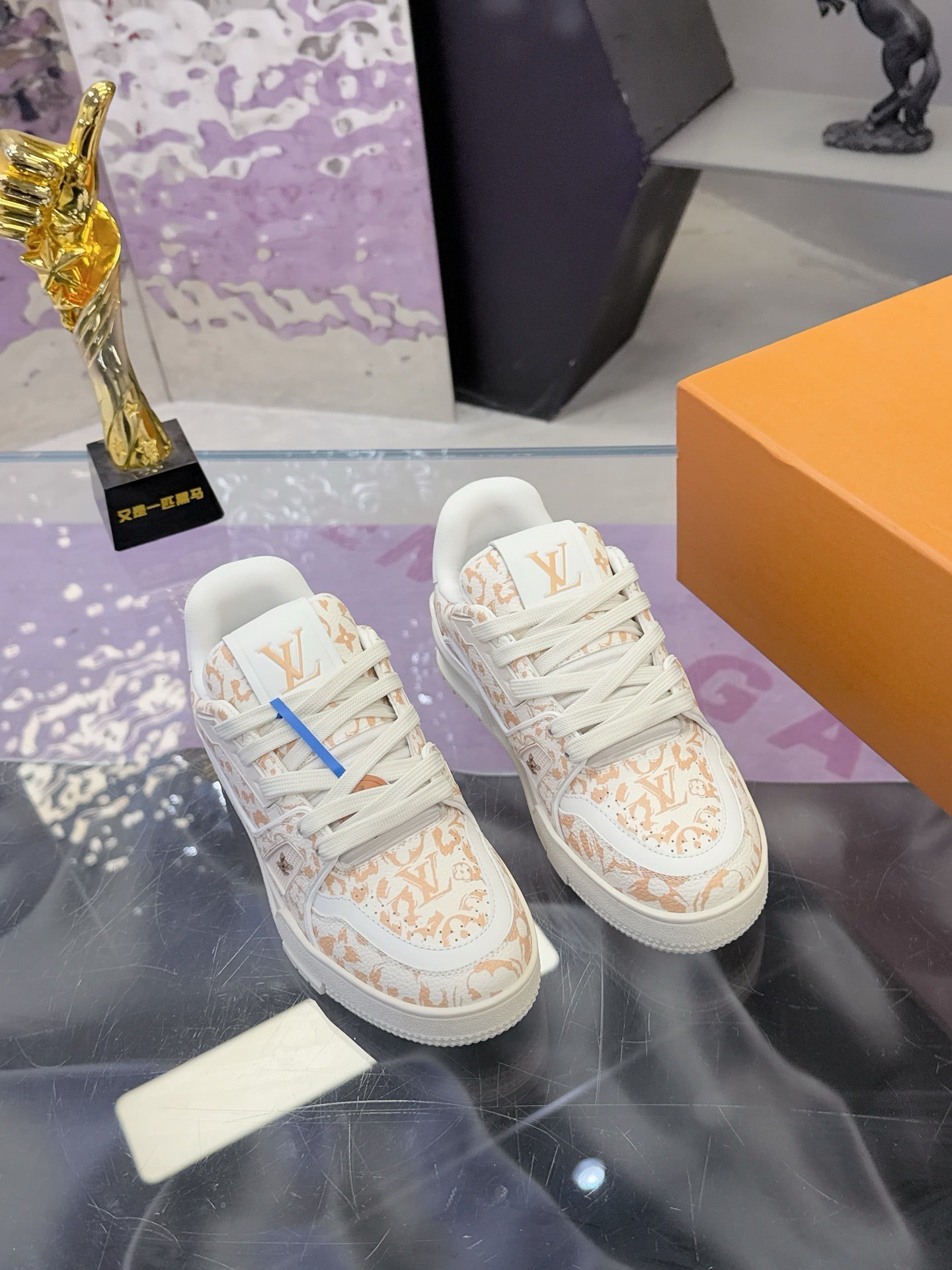 LV x Tyler 26ss Sneaker White Beige Cowhide  672142