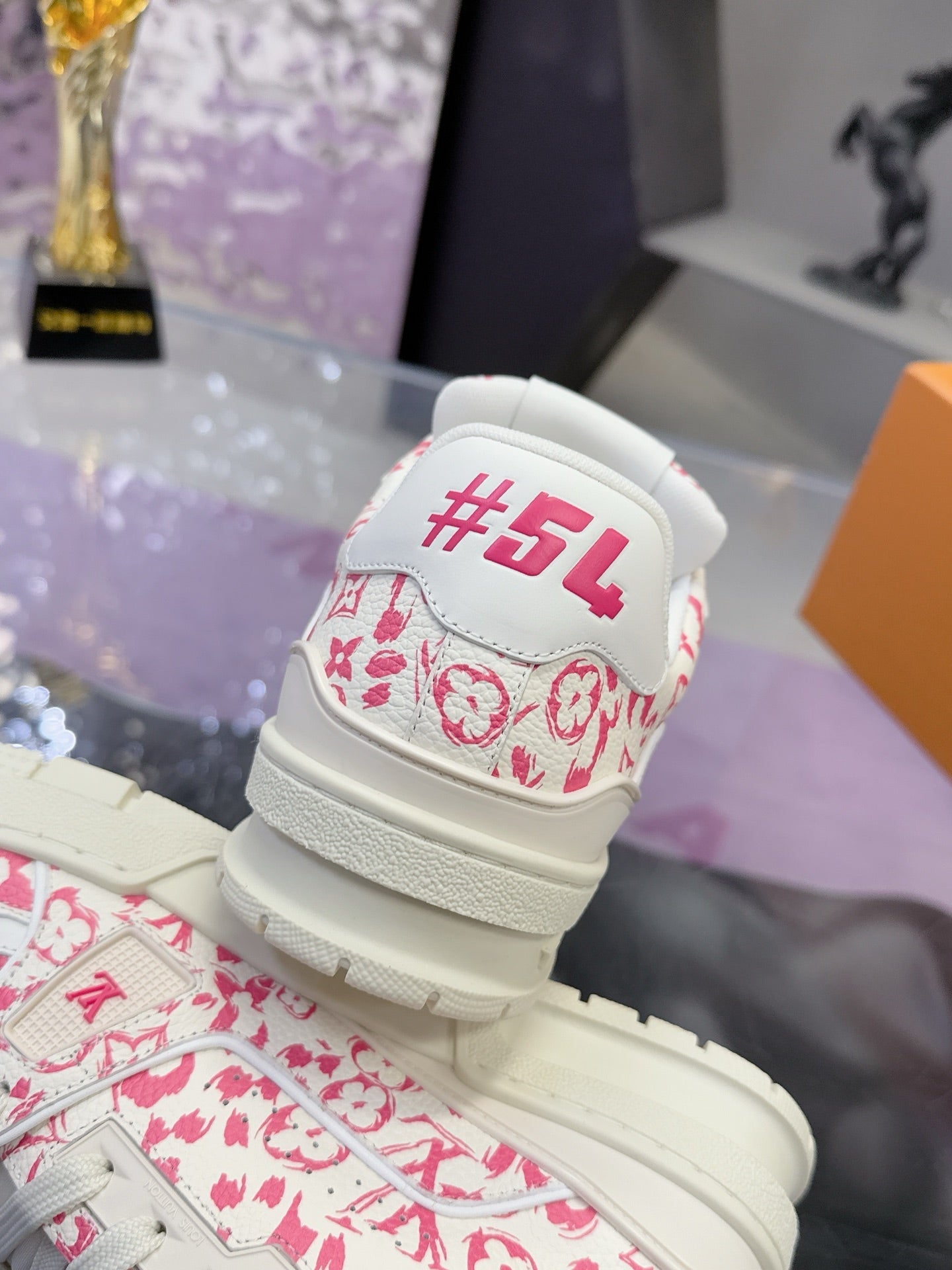 LV x Tyler 26ss Sneaker White Pink Cowhide  672144