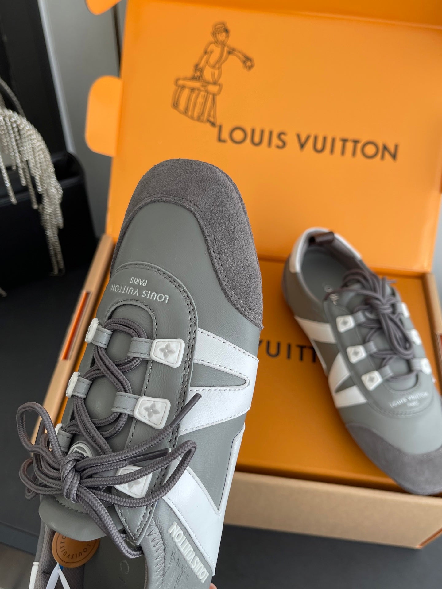 LV 26ss Ballet Sneakers Gray Cowhide Suede 631480