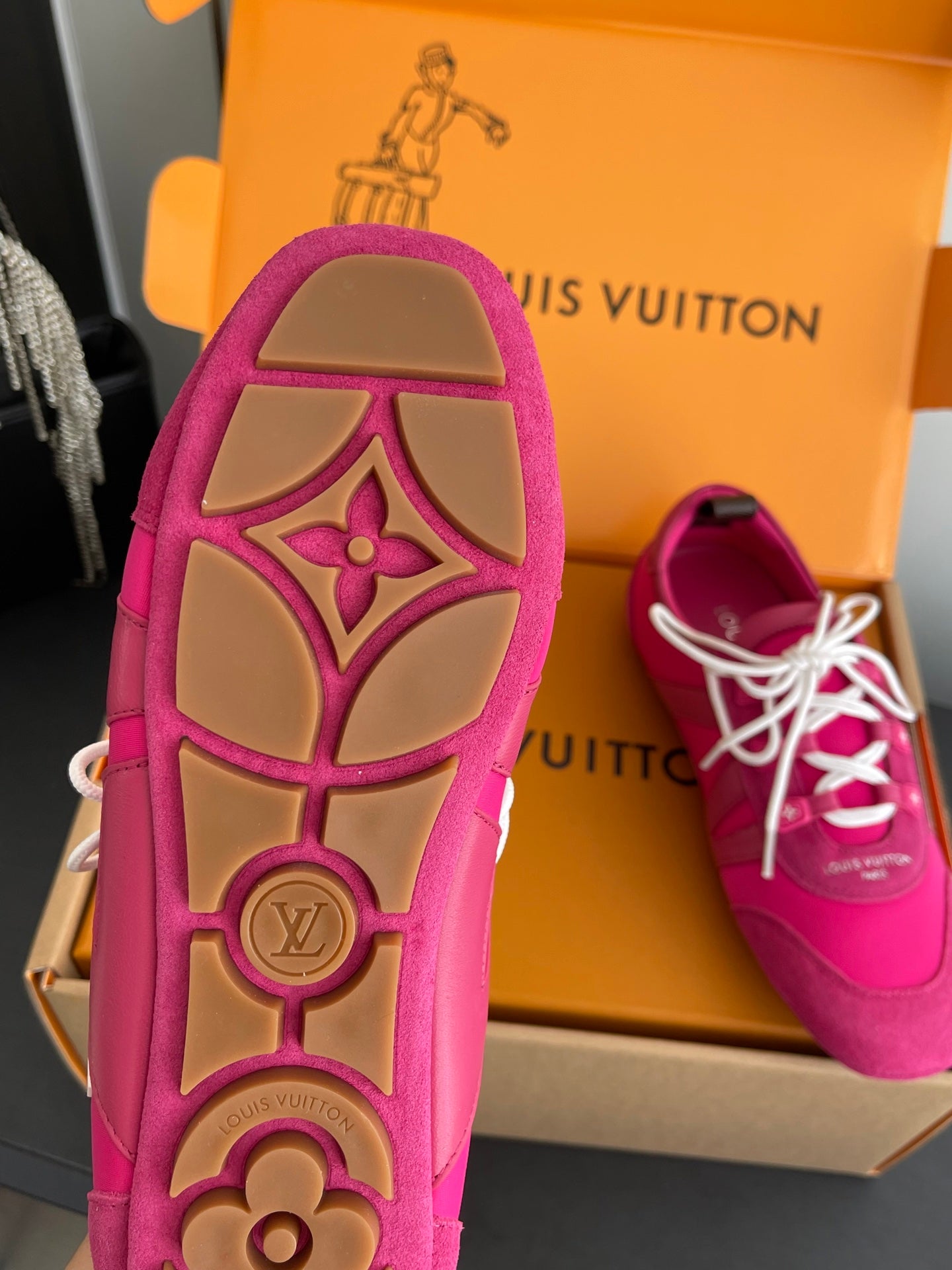 LV 26ss Ballet Sneakers Dark Pink Cowhide Suede 631482
