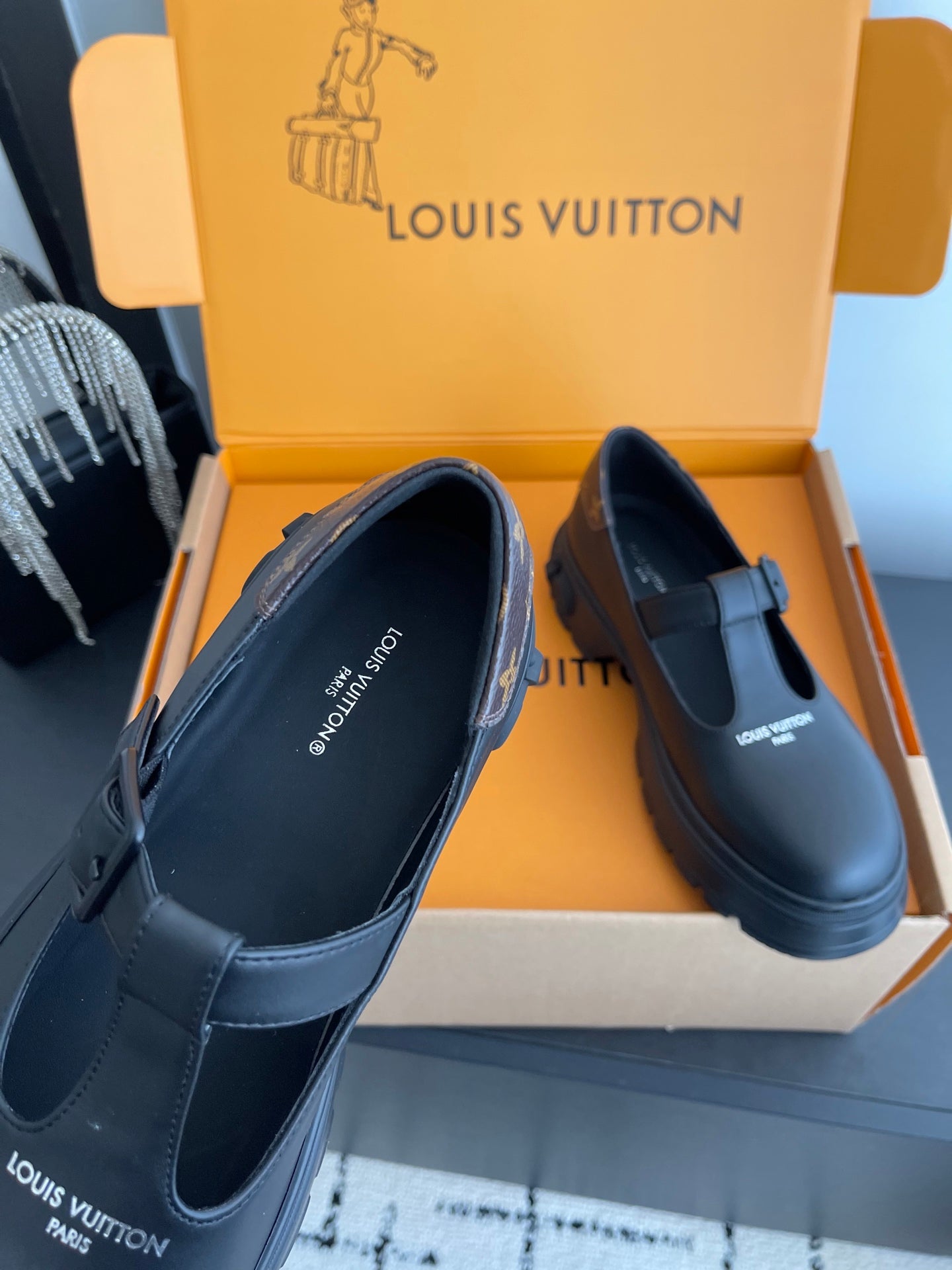 LV 26ss Platform Mary Jane Black Cowhide 631498