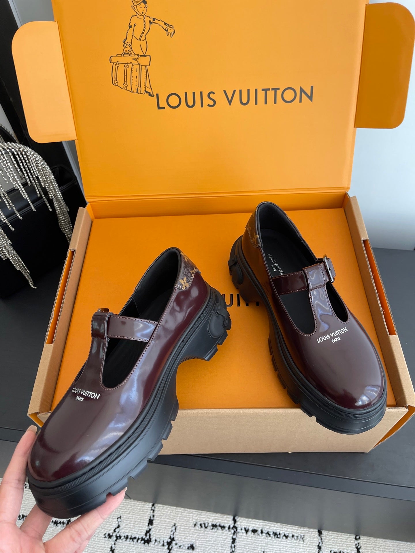 LV 26ss Platform Mary Jane Burgundy Patent Leather 631499