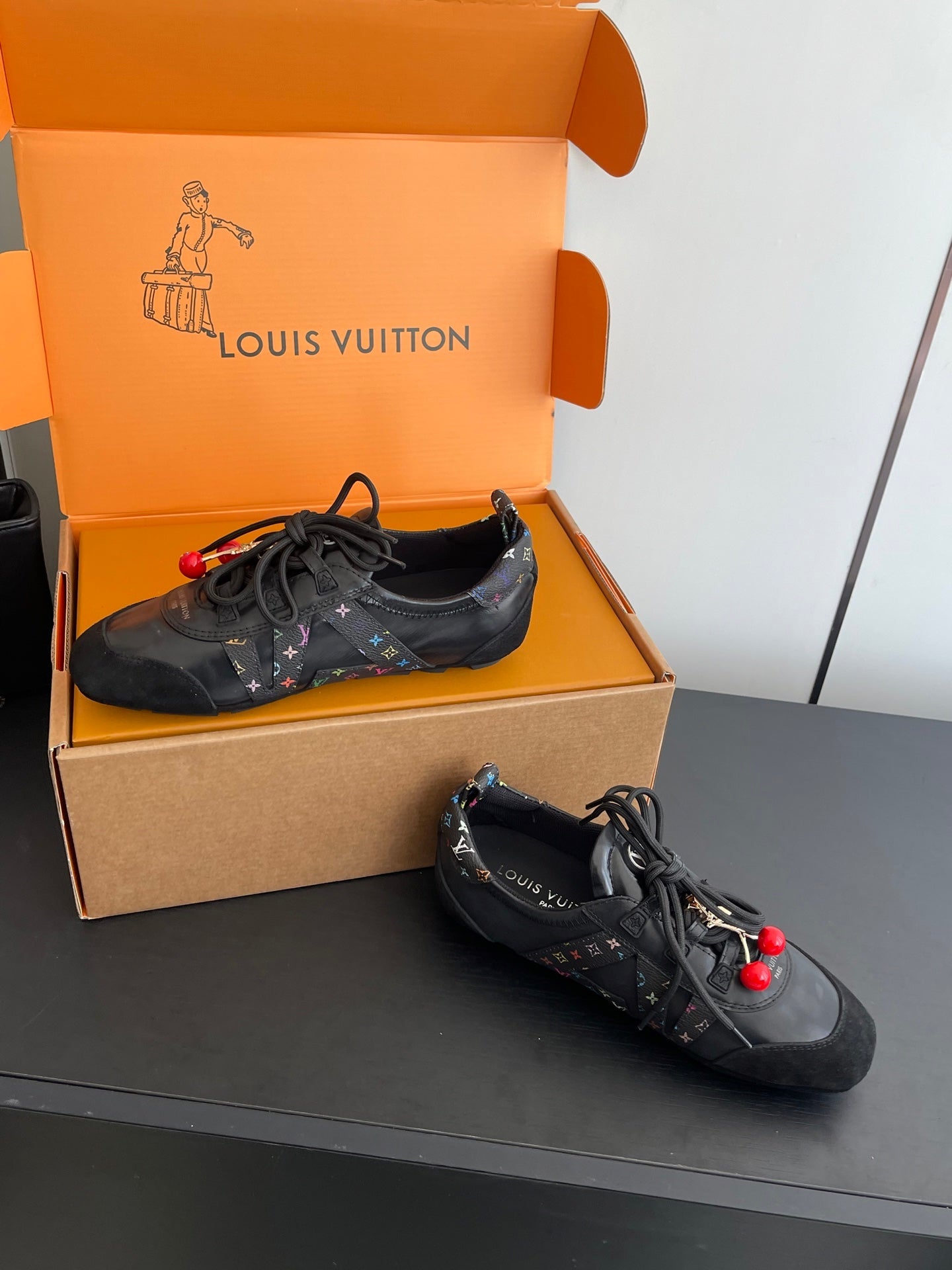 LV 26ss Ballet Sneakers Black Cowhide  Suede 631488