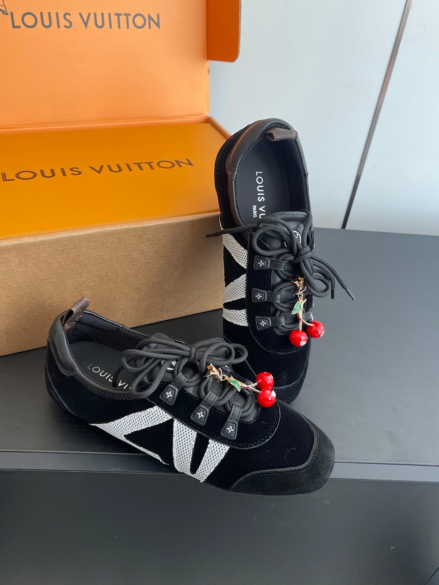 LV 26ss Ballet Sneakers Black Velvet 631493