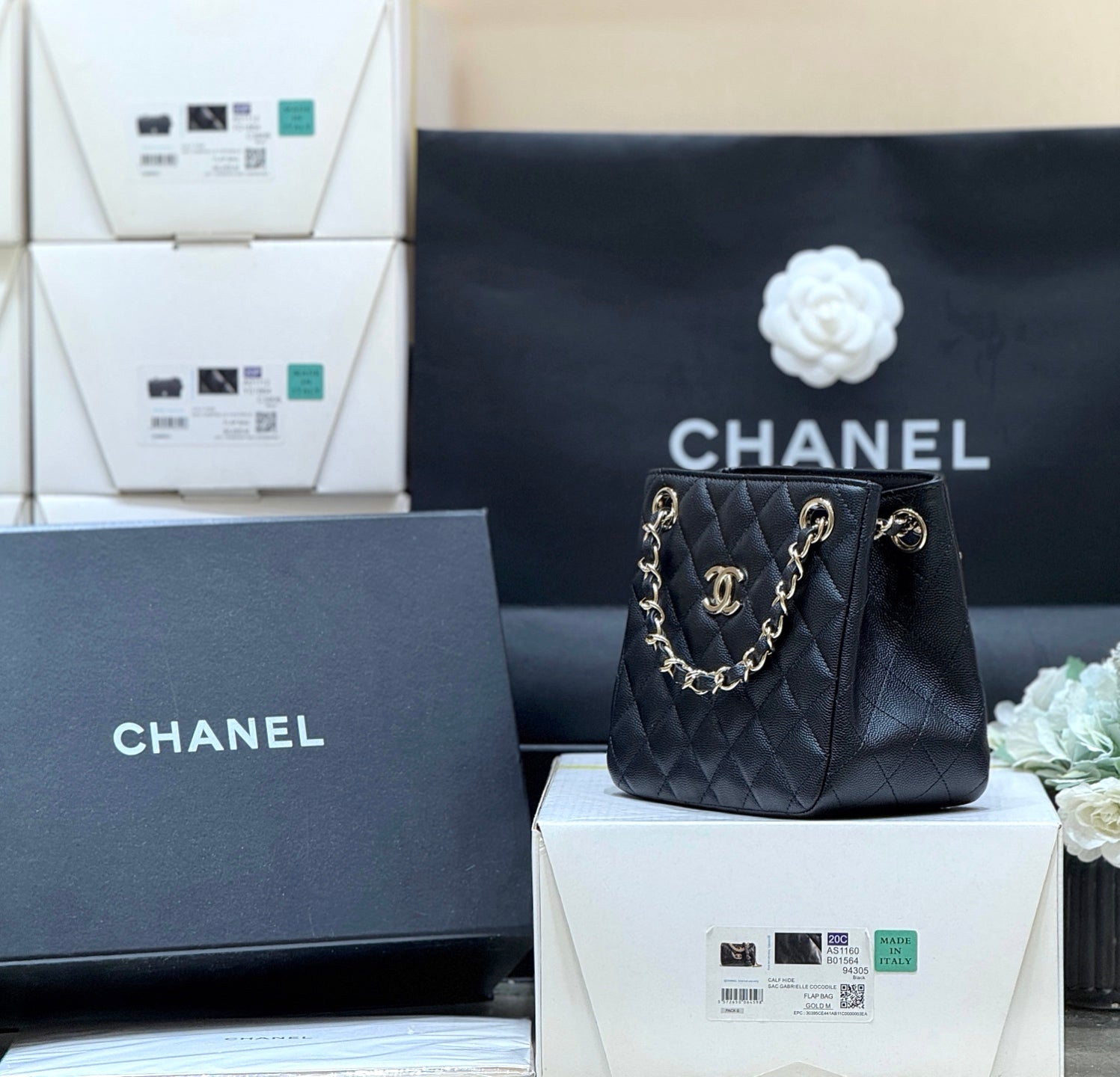 CC 2025 Mini Tote Bag Black Calfskin 346305
