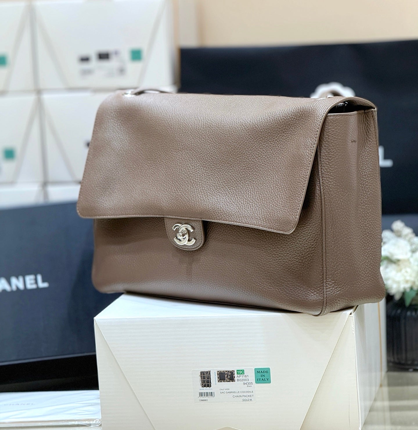 Chanel 2026 Maxi Flap Bag 32cm Calfskin