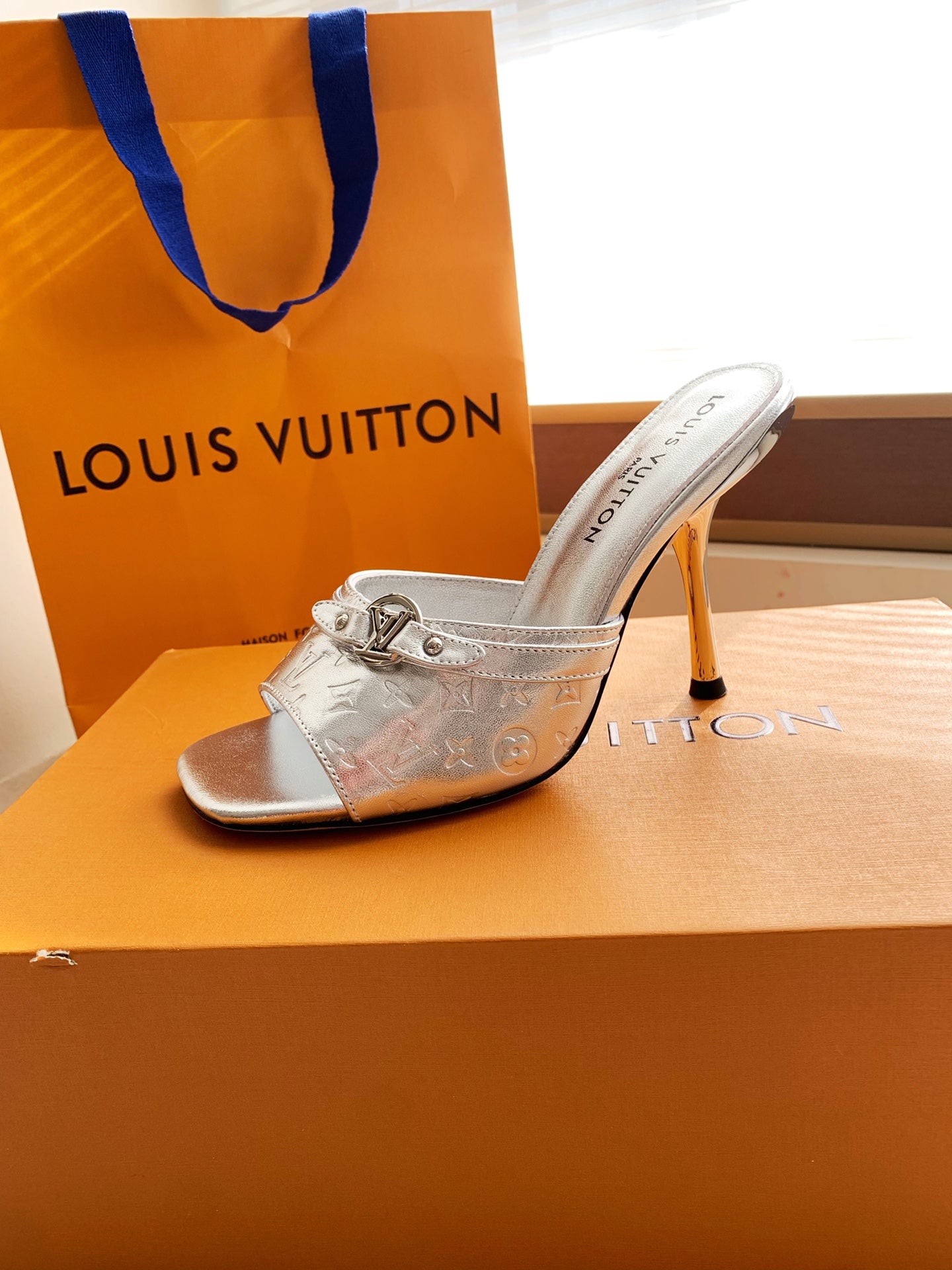 LV 26s High Heels 95 Slippers Sliver Sheepskin 614988