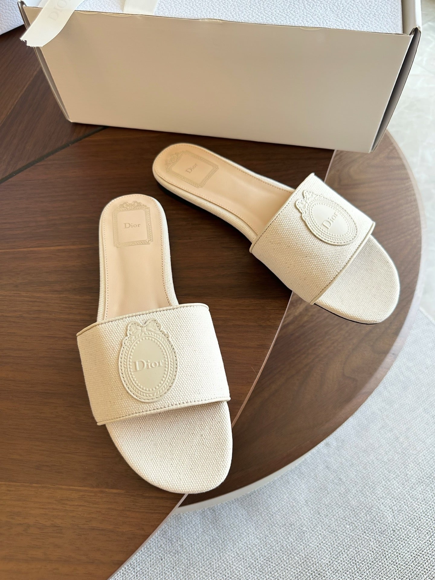 Dior 2026 Medaillon Logo Sandal Canvas Leather 922436