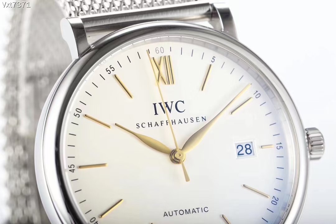 PORTOFINO AUTOMATIC 40MM SILVER DIAL